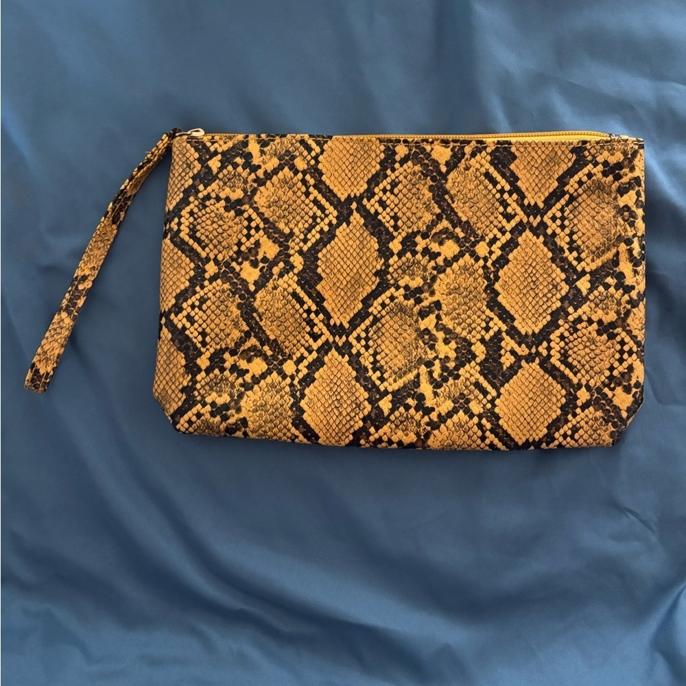 Perfect condition Snake Print yellow and black Clutch makeup bag